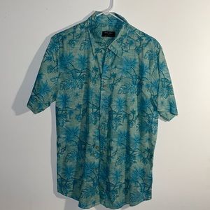 Casual Button Down Shirt (size XL)